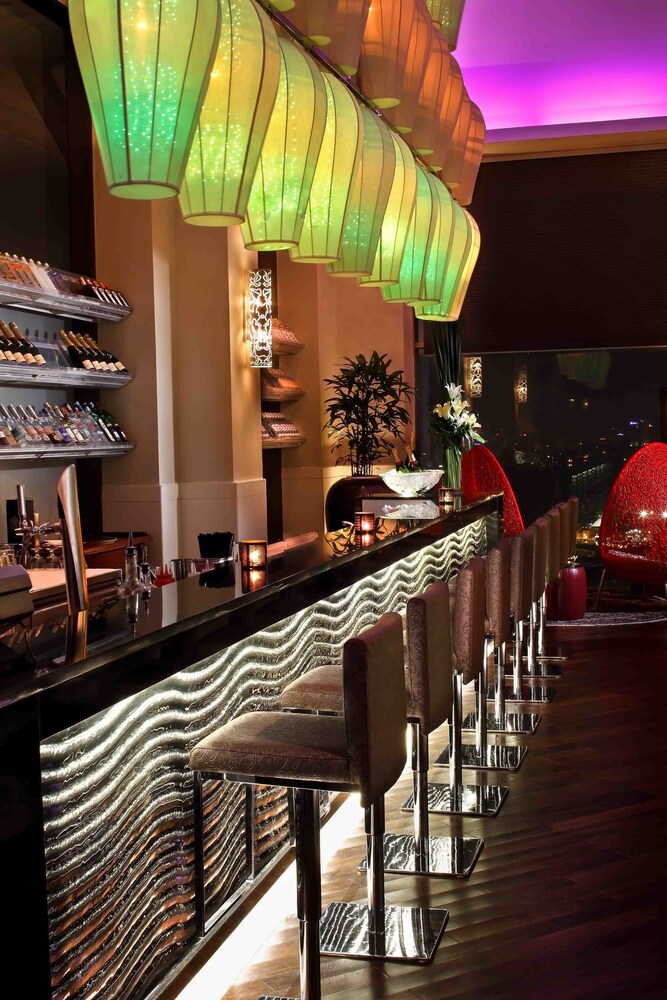 Bar khách sạn