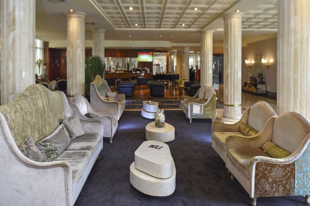 Hotel Bar