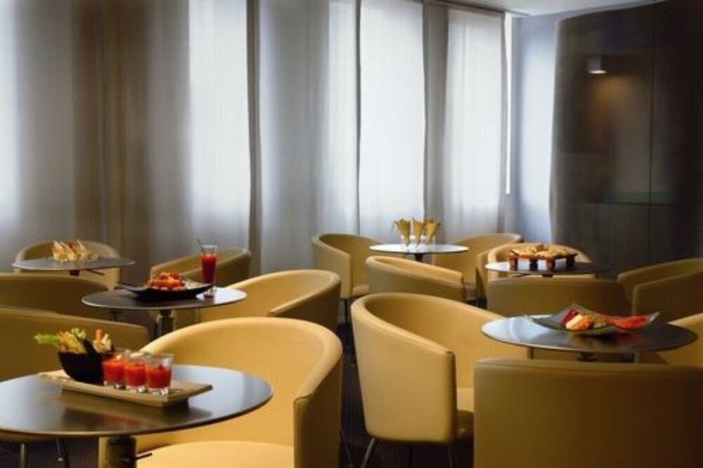 Executive Lounge