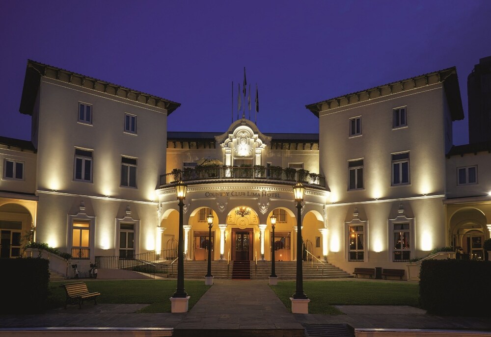 Hotel Front - Evening/Night