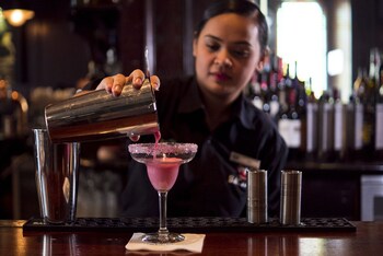 Hotel Bar