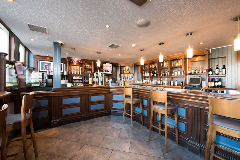 Hotel Bar