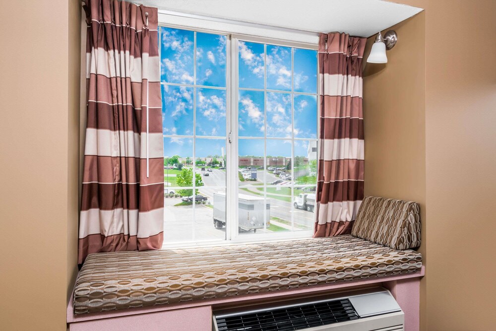 Guestroom View