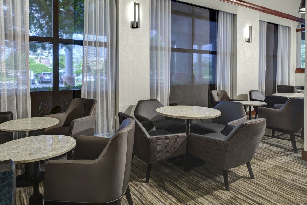Hotel Lounge
