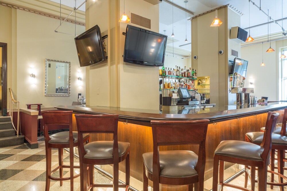 Hotel Lounge