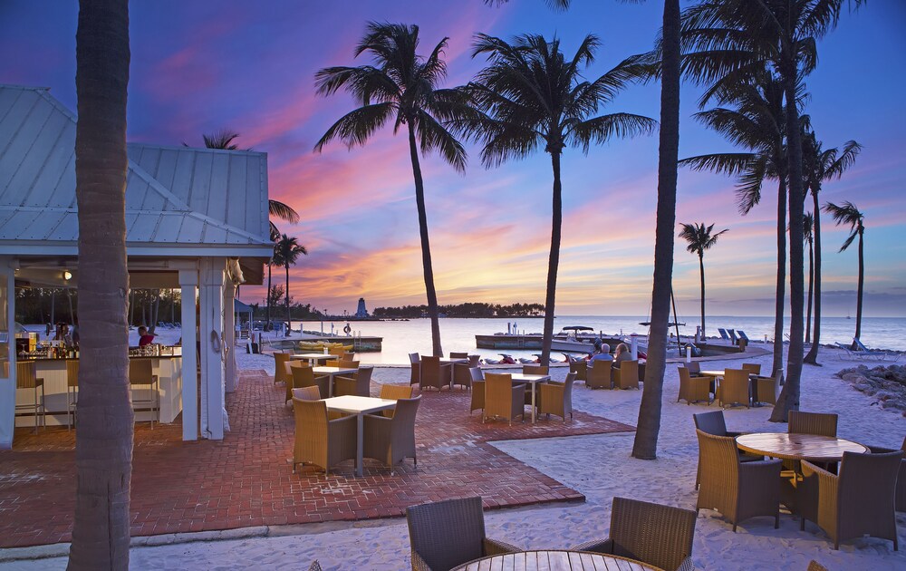 Terrace/patio, Tranquility Bay Beachfront Hotel and Resort