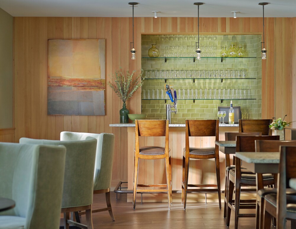 Hotel Lounge