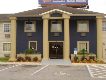 Hotel Front