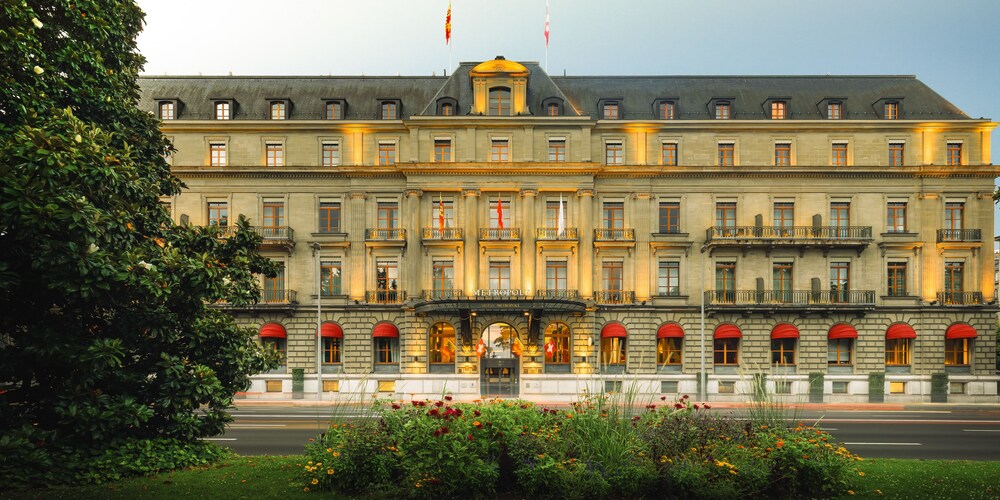 Hotel Front