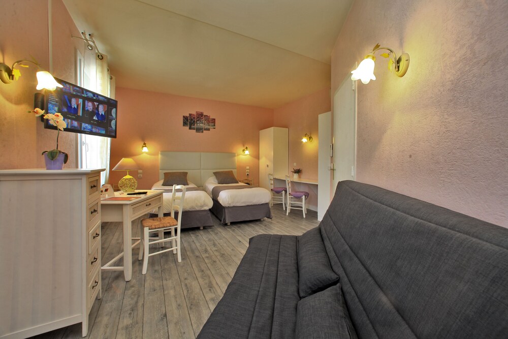 Guestroom
