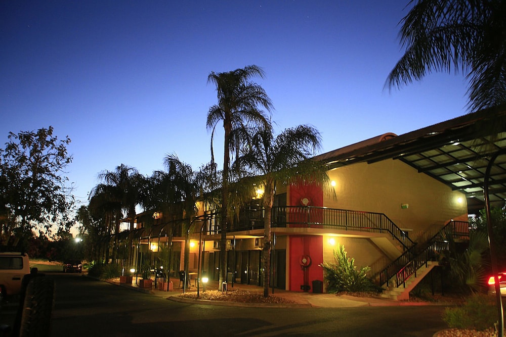 Façade de l'hôtel - Soir/Nuit