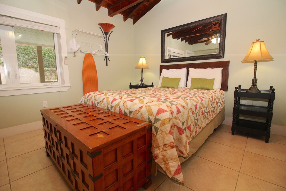 Premium Studio Condo - Guestroom