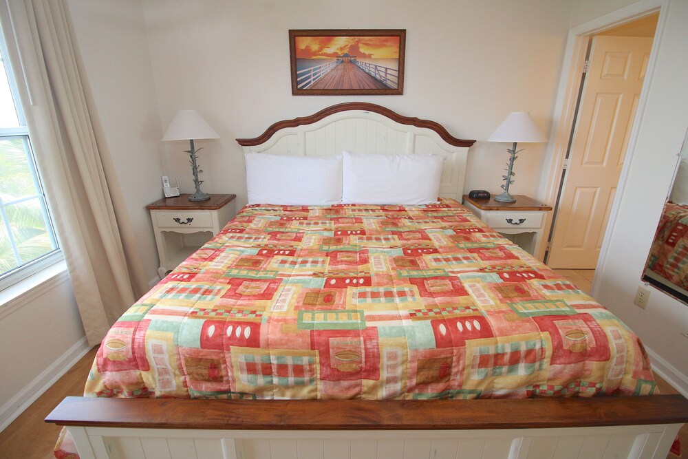Premium Condo, 2 Bedrooms - Guestroom