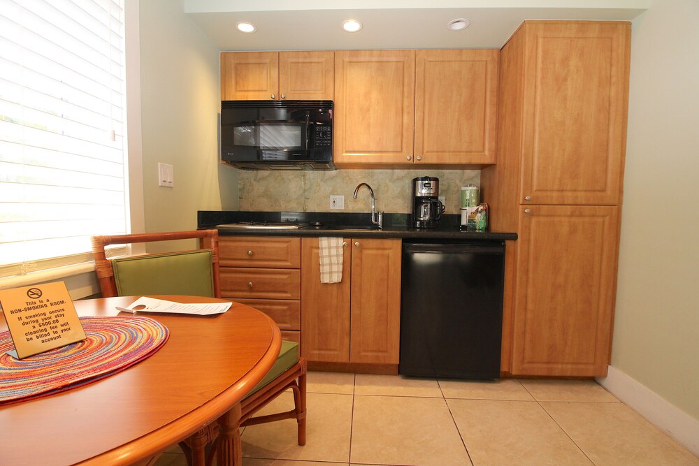 Premium Condo, 1 Bedroom - In-Room Kitchenette