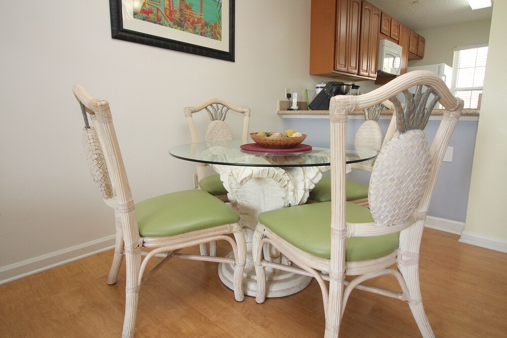 Premium Condo, 2 Bedrooms - In-Room Kitchen