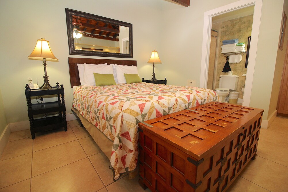 Premium Studio Condo - Guestroom