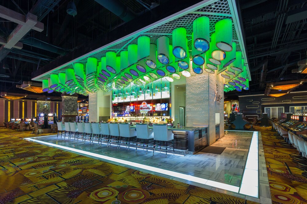 Hotel Bar