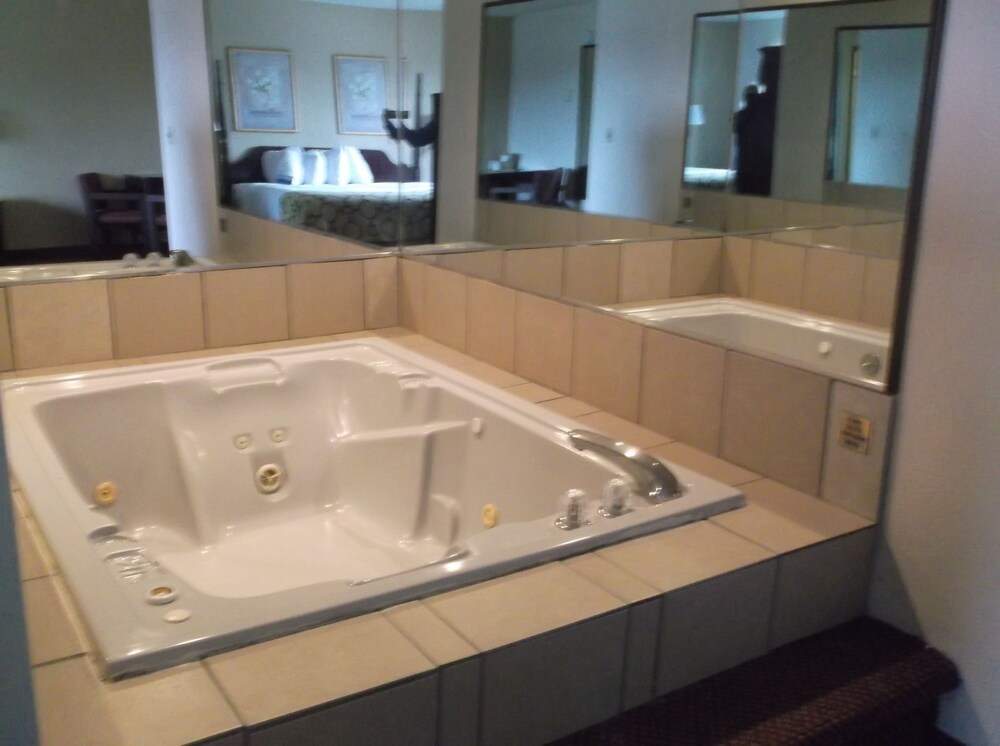 Jetted Tub