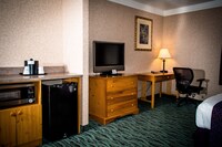 Suite, 1 King Bed, Non Smoking, Refrigerator & Microwave (Oversized Room)