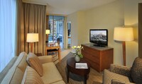 Deluxe Suite, Balcony