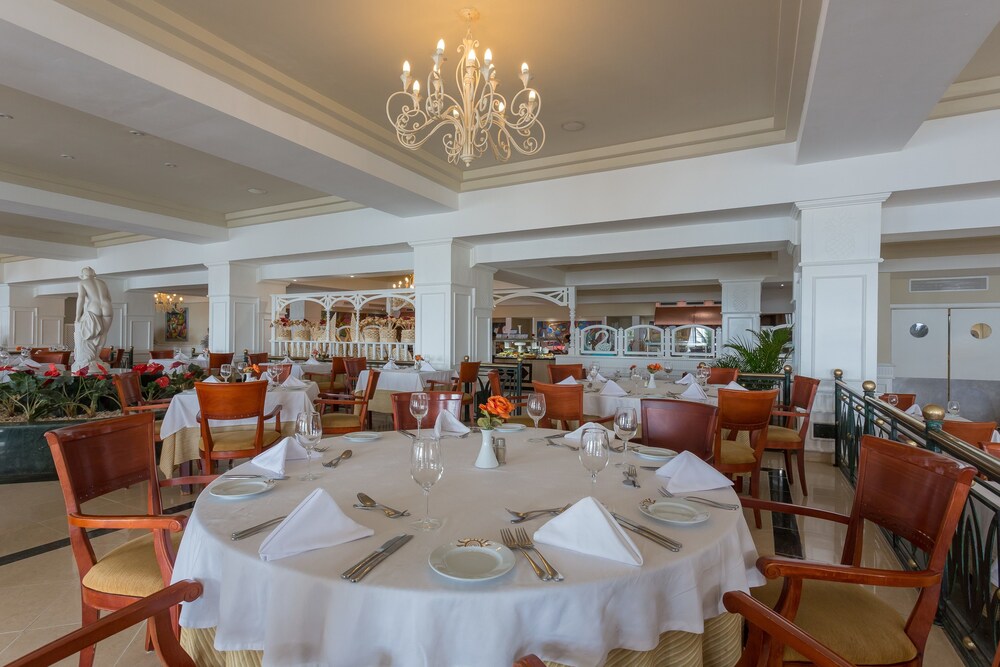 Family Dining