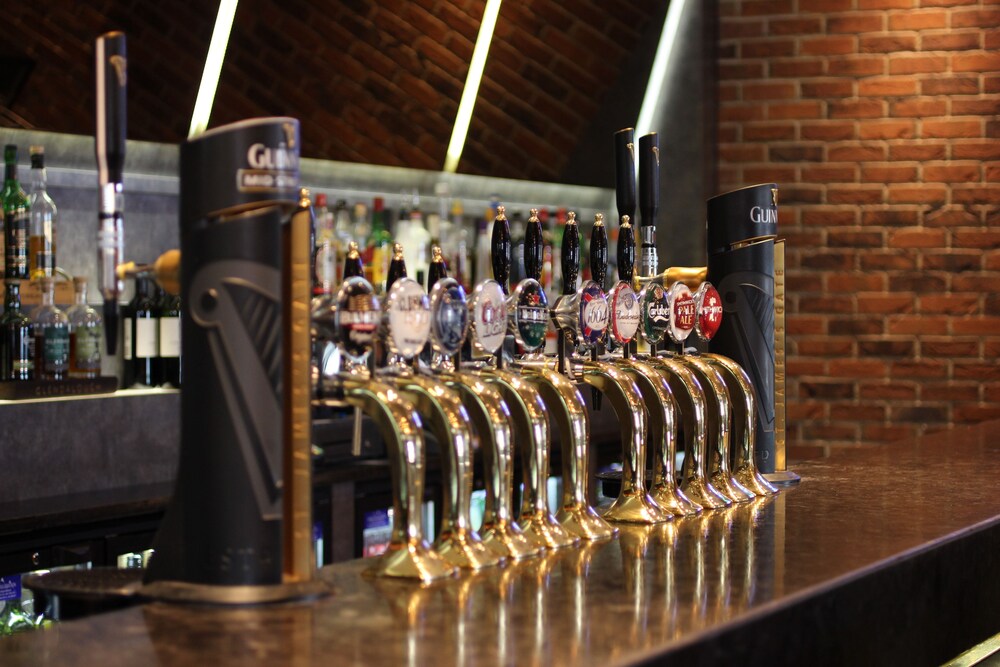 Hotel Bar