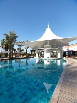 Poolside Bar