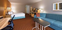 Junior Suite, 1 King Bed with Sofabed