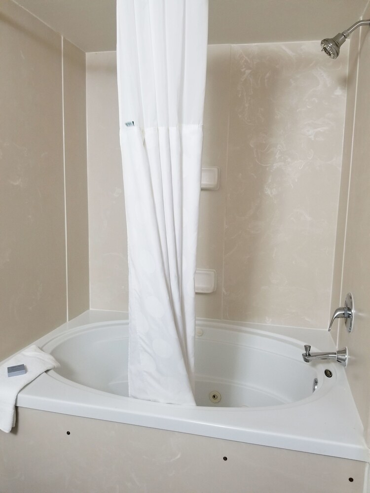 Jetted Tub