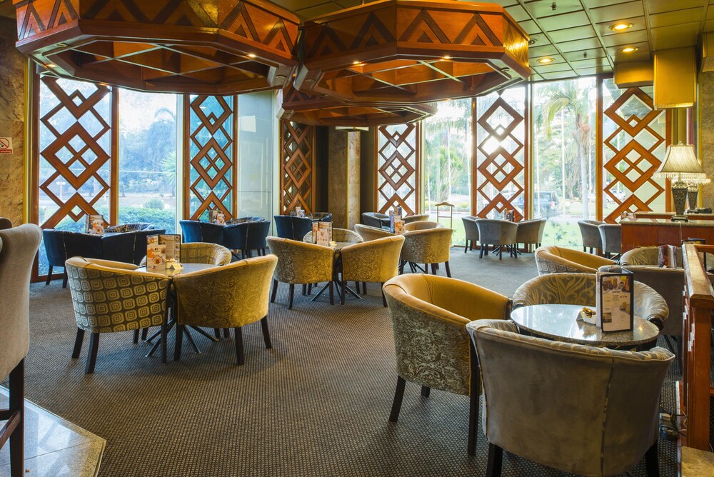 Executive Lounge
