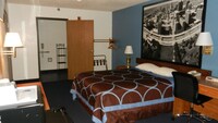 Standard Room, 1 Queen Bed, Accessible