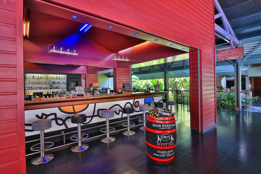 Hotel Bar