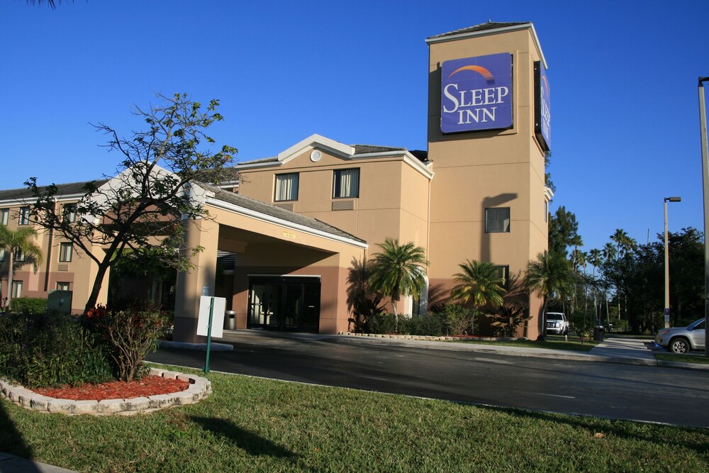 Hotel Front
