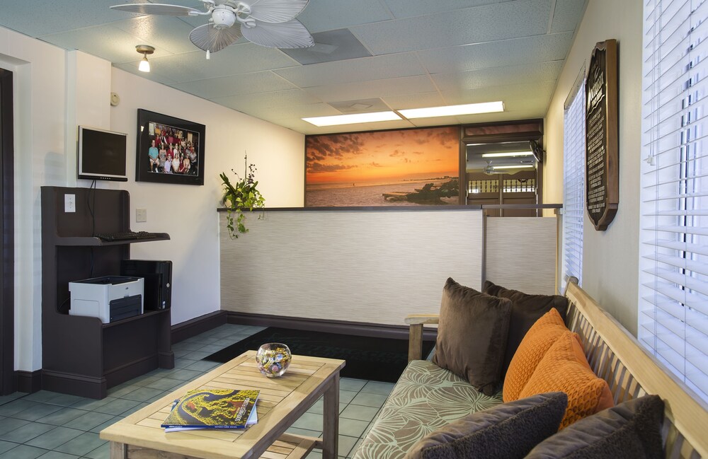 Interior entrance, Outrigger Beach Resort