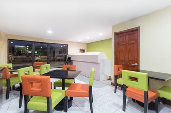 Food Court