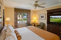 Standard Room, 1 King Bed, Partial Sea View