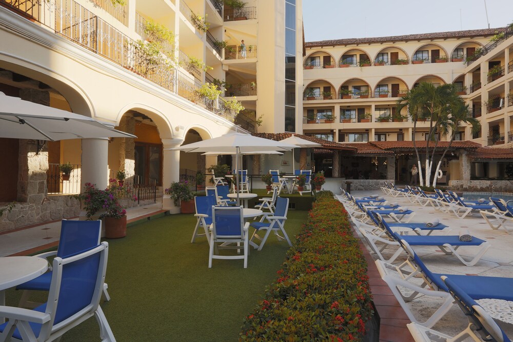 Sundeck