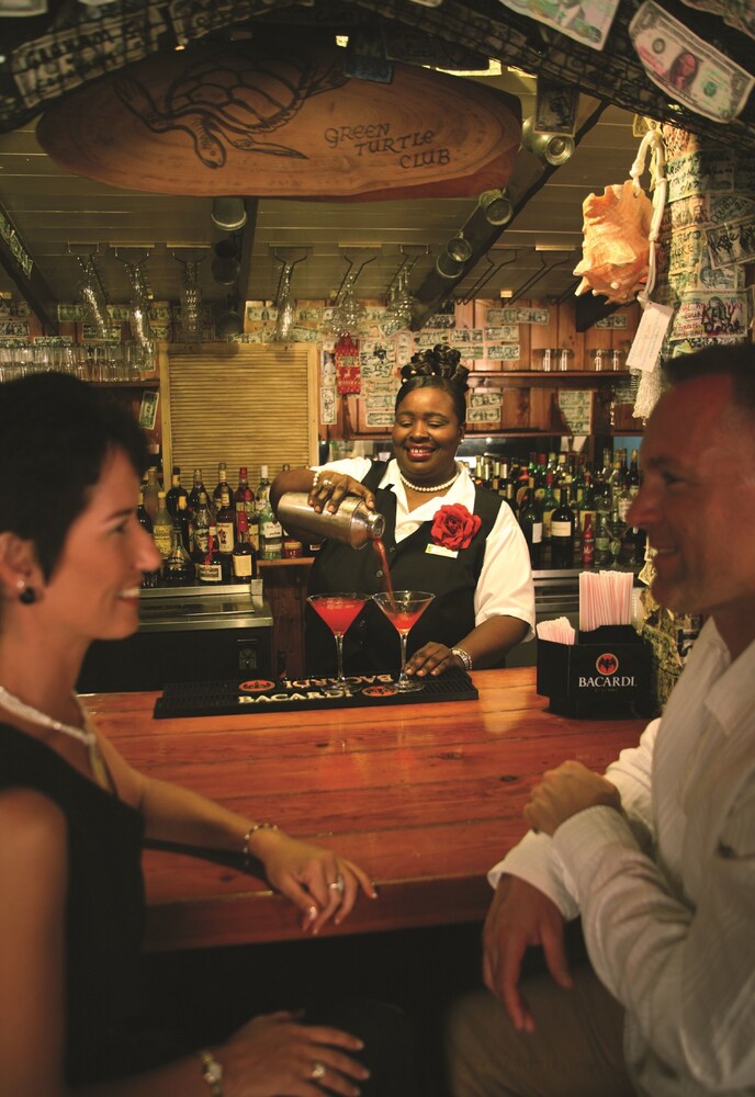 Hotel Bar
