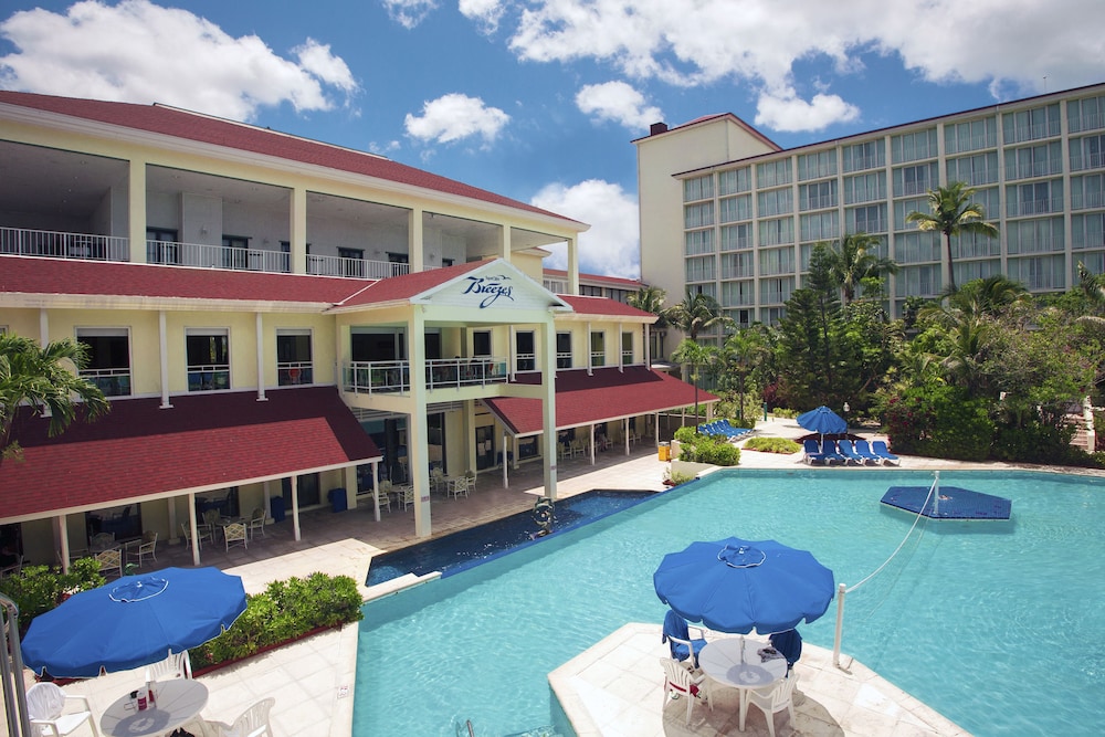 Outdoor pool, Breezes Resort Bahamas All Inclusive