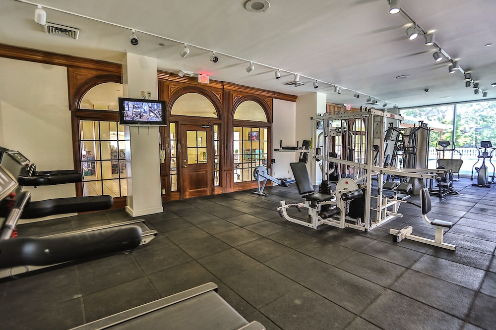 Gym, Breezes Resort Bahamas All Inclusive