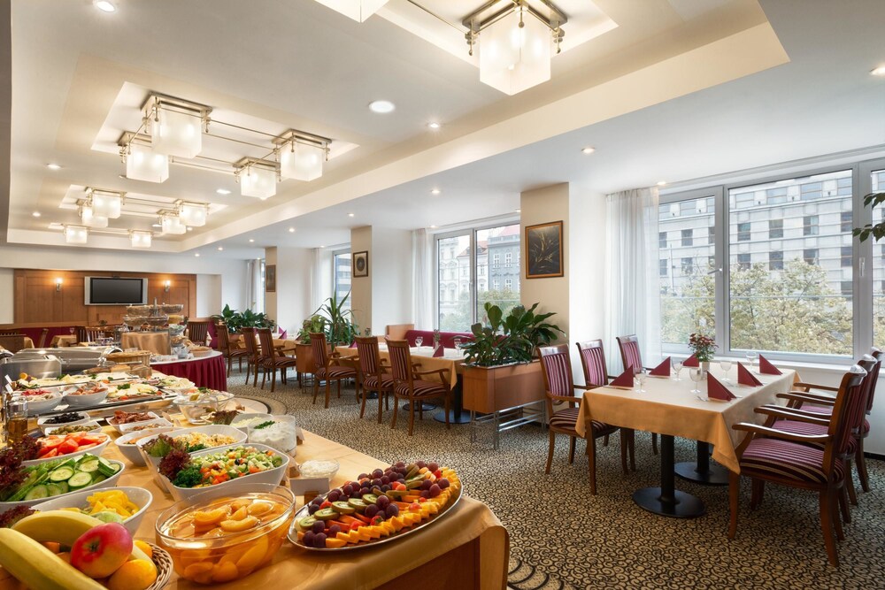 Salle de petit-déjeuner