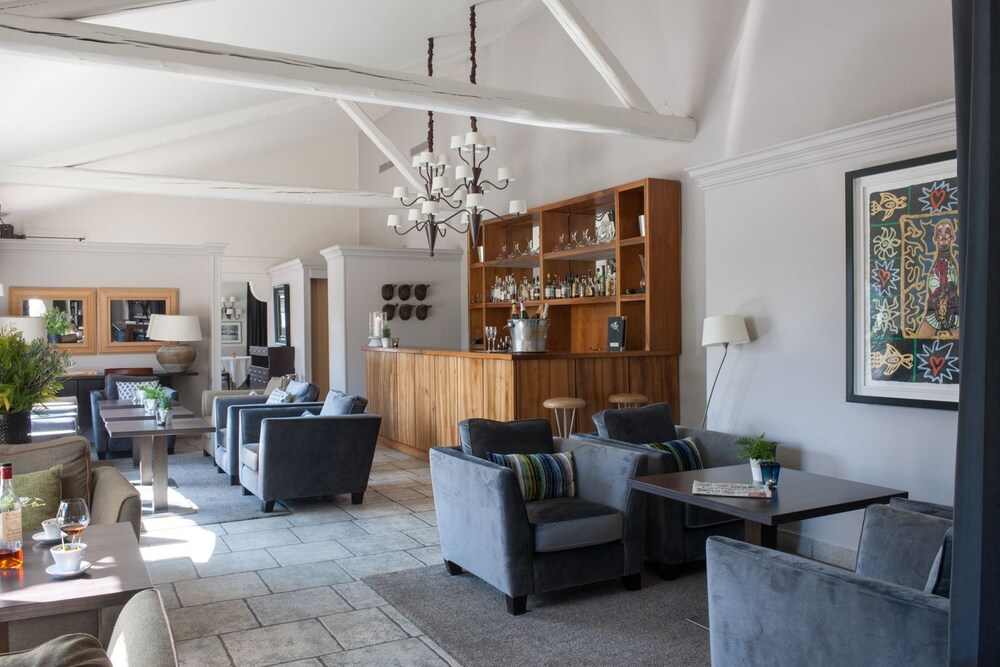 Hotel Lounge