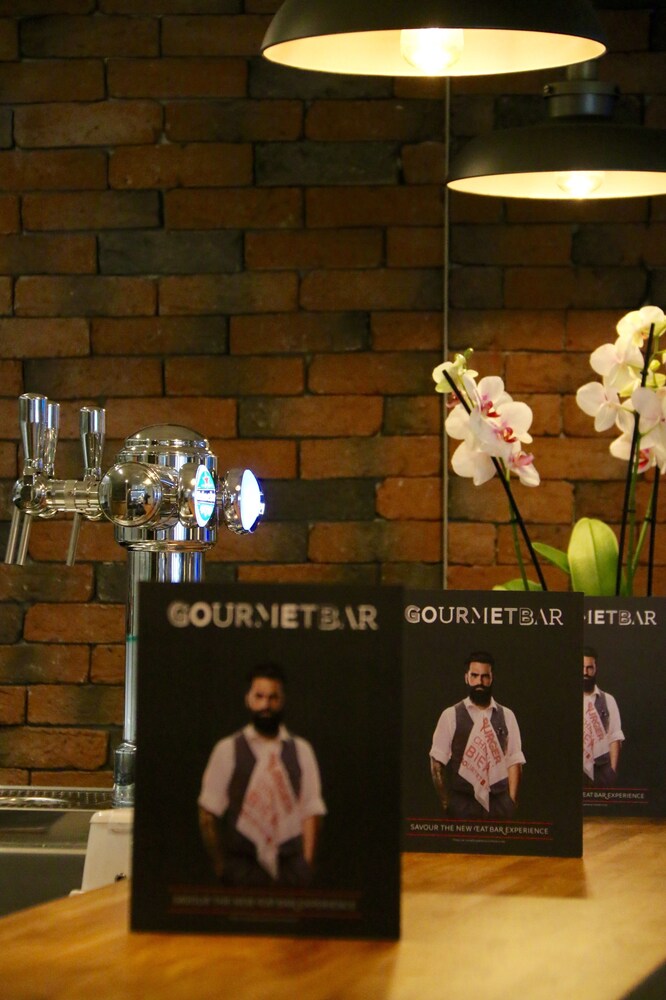 Hotel Lounge