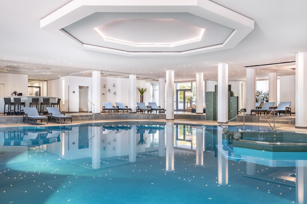 Poolbar