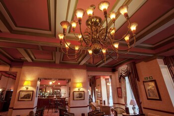 Hotel Lounge