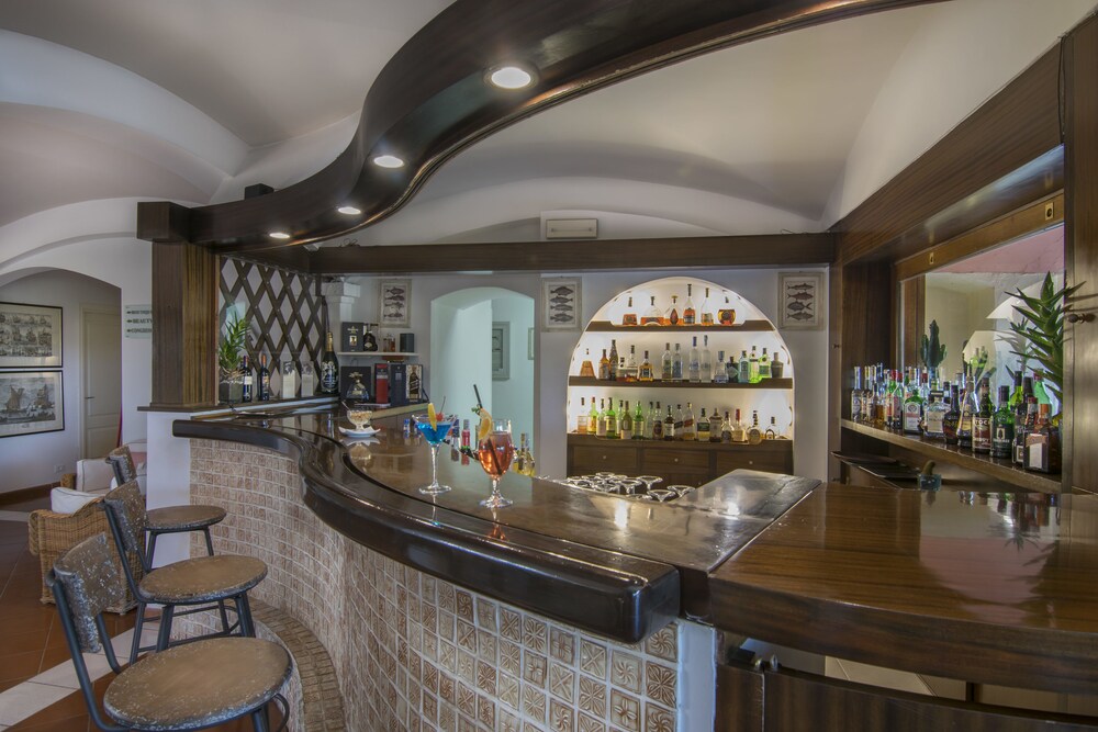 Hotel Bar
