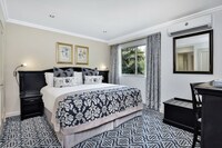 Suite, 1 King Bed