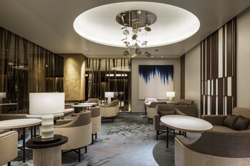 Hotel Lounge