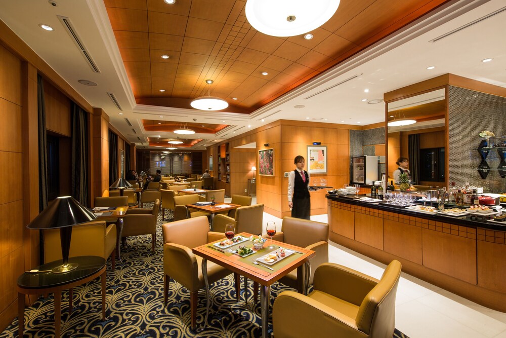 Executive Lounge
