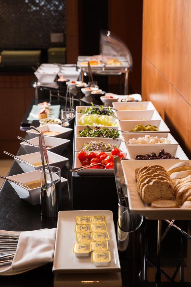 Executive Lounge